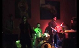 music Στην αγορά του Αλ Χαλίλι – Εξωστεκούμενοι feat. Θώμη