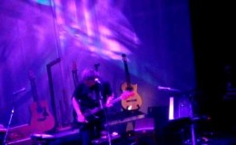 music Αλκίνοος Ιωαννίδης – Το βράδυ (ποίημα Καρυωτάκη)