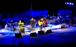 music Φαραντούρη-Ιωαννίδης (Καίγομαι Καίγομαι-ρεμπέτικο)