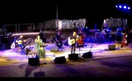 music Φαραντούρη-Ιωαννίδης (Μάνα μου Ελλάς-ρεμπέτικο)