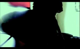 music Ο “κύριος” με την στολή
