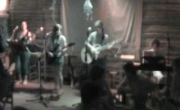 music Apogevma sto dentro- 40 manzanas rojas