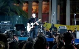 music Alkinoos Ioannidis – Patrida – synavlia enantia stin astynomiki via – Propylaia