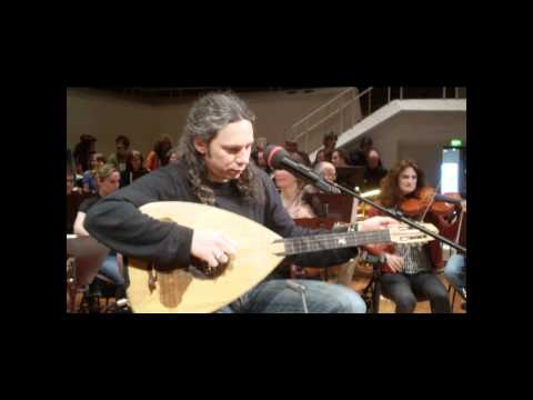 music Αλκίνοος Ιωαννίδης-Ένας αλήτης πέθανε
