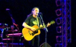 music Alkinoos Ioannidis – Den Mporo [Live@Lykavitos Theater 13/09/2010,Athens,GREECE]