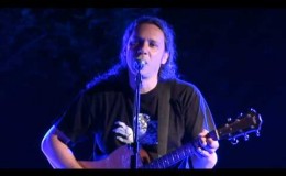 music Αλκίνοος Ιωαννίδης –  Θάμαι κοντά σου – Καπέσοβο 22/8/2011