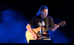 music Αλκίνοος Ιωαννίδης – Ο προσκυνητής – Καπέσοβο 22/8/2011
